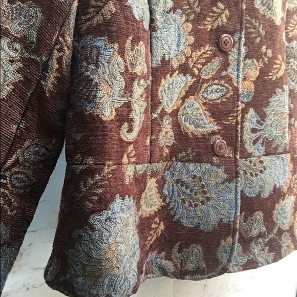 Women’s Vintage Structured Tapestry Jacket - Picture 4 of 9